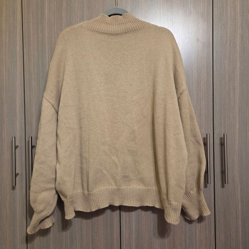 Beige Floral Sweater - Picture 2 of 5